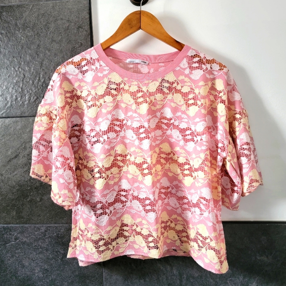 Zara Pink Lace Top. Medium.